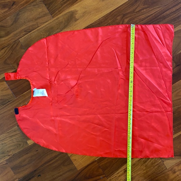 GUC Superman, Man of Steel Logo Red Satin Cape with Velcro Closure - Picture 13 of 14